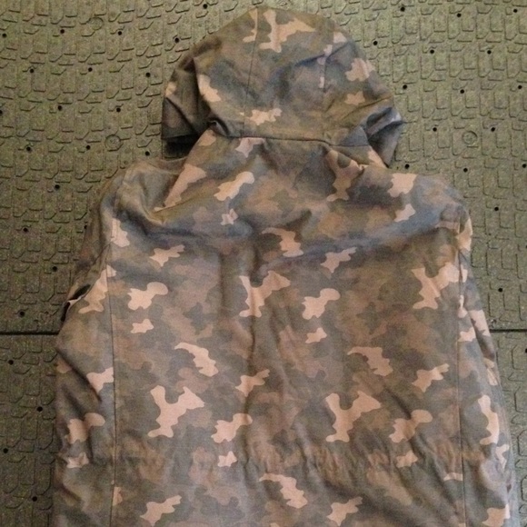 Levi's parka coat camo new size XL - Picture 2 of 6